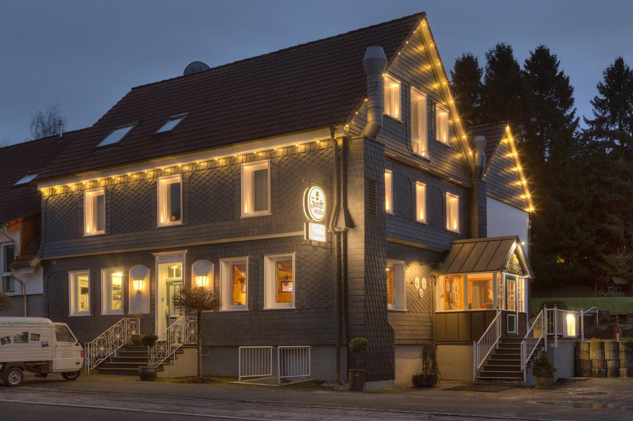 Landgasthof Tönnes Wipperfürth Exterior foto